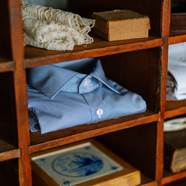 Men's Stripe Shirt with Cutaway Collar